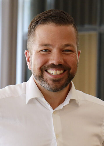 Jon Faglöv - försäljningsdirektör för e-mobility på DEFA