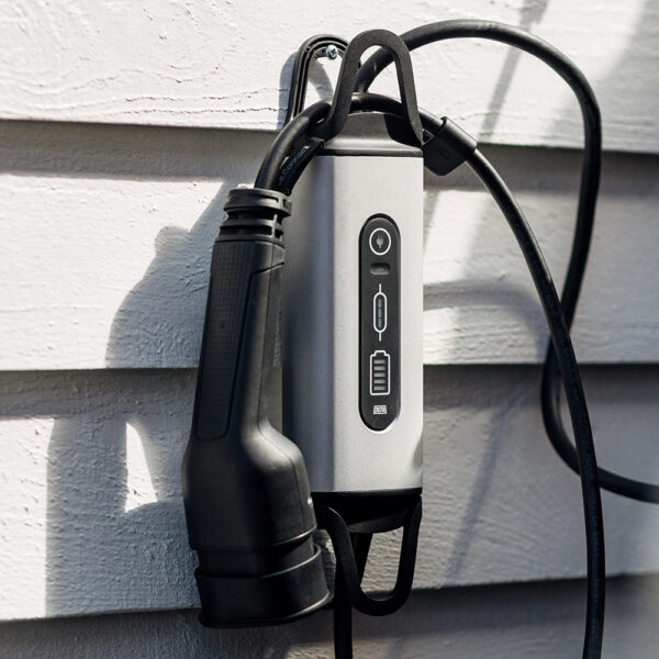 eMove® portable charger • DEFA